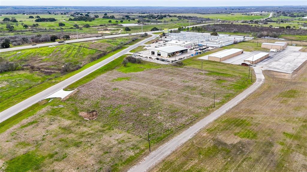 2700 Us-183, Gonzales, Texas image 10