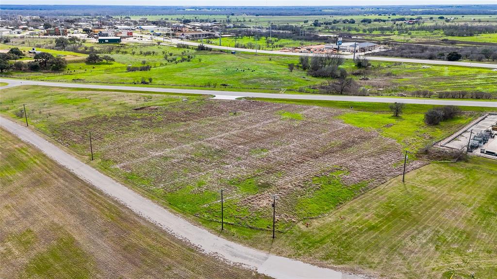 2700 Us-183, Gonzales, Texas image 3