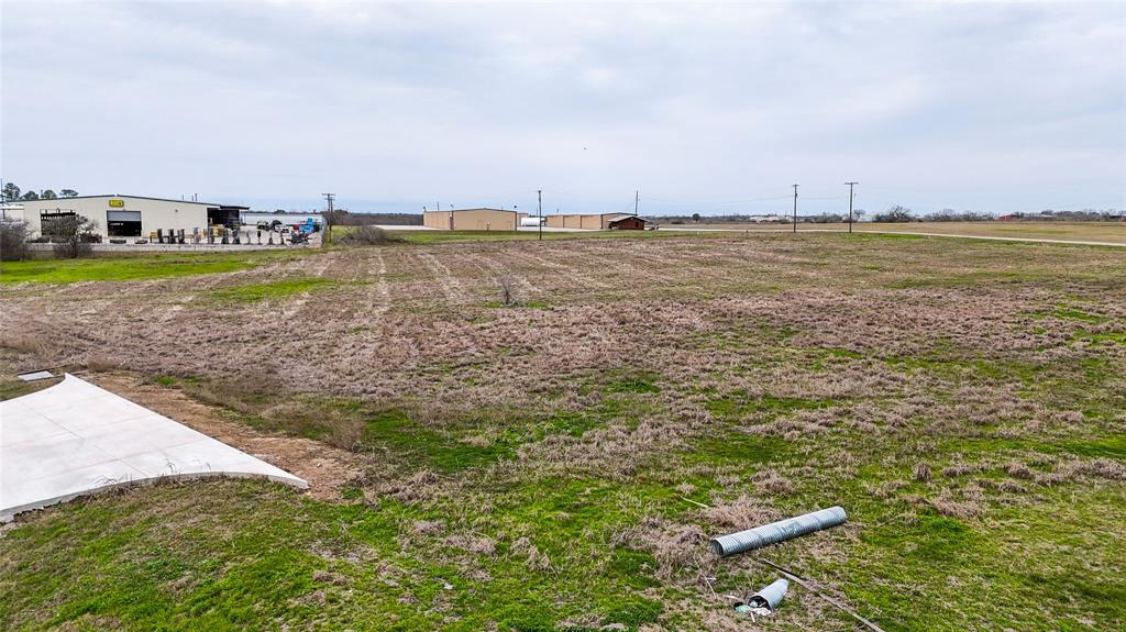 2700 Us-183, Gonzales, Texas image 32