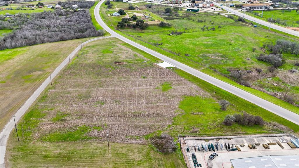 2700 Us-183, Gonzales, Texas image 21