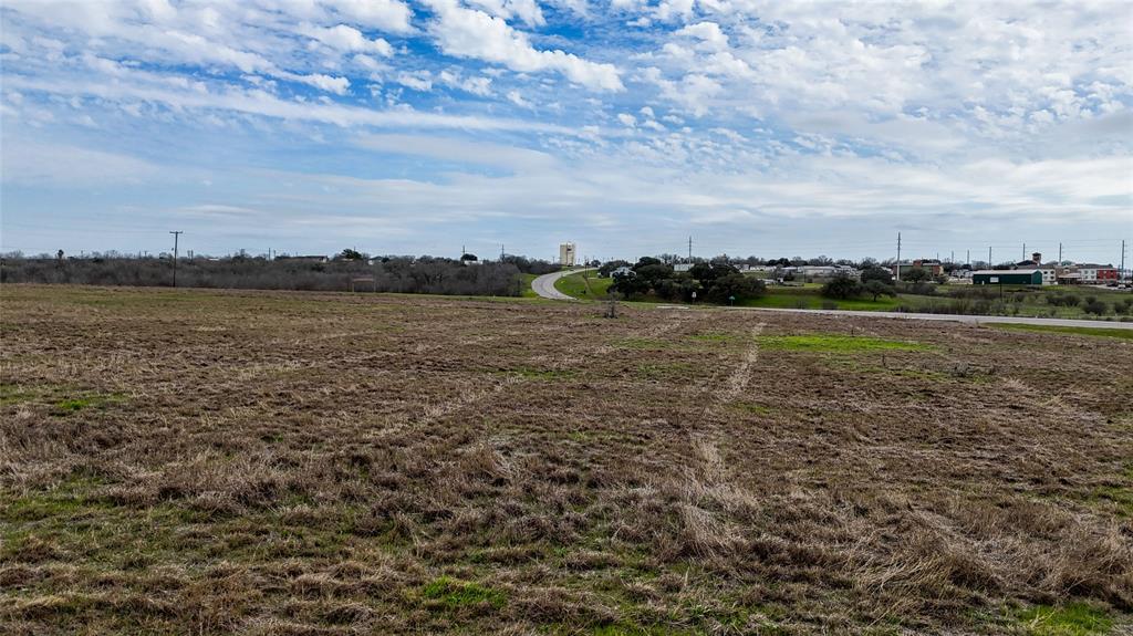 2700 Us-183, Gonzales, Texas image 29
