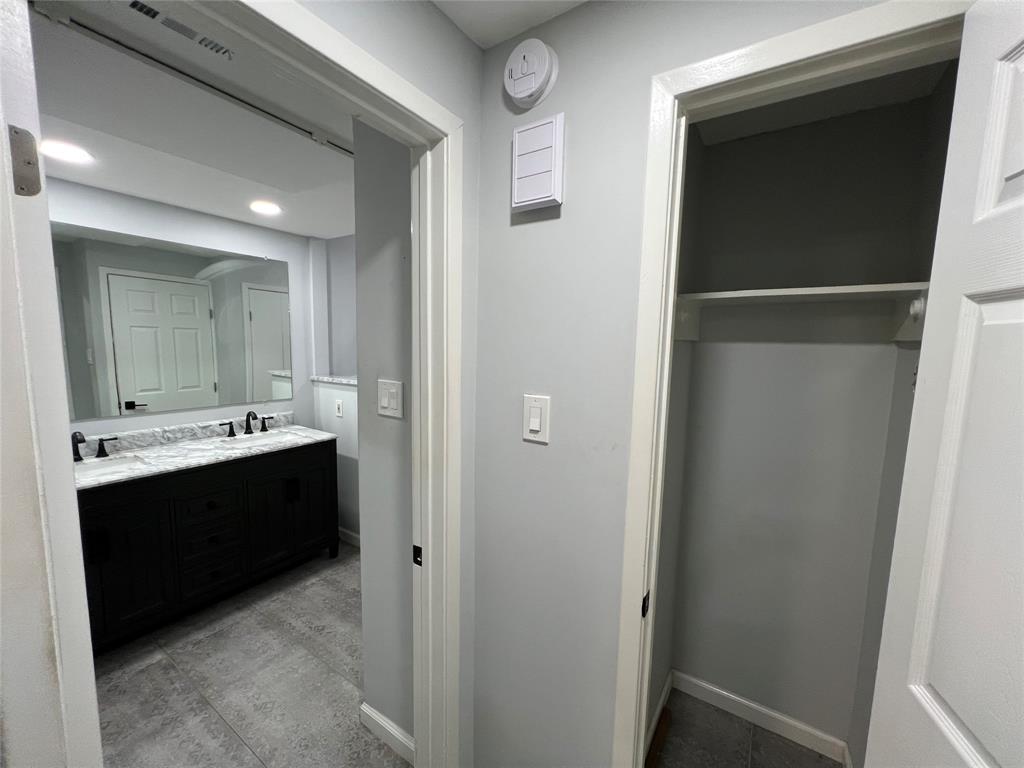 10053 Westpark Drive #313, Houston, Texas image 9