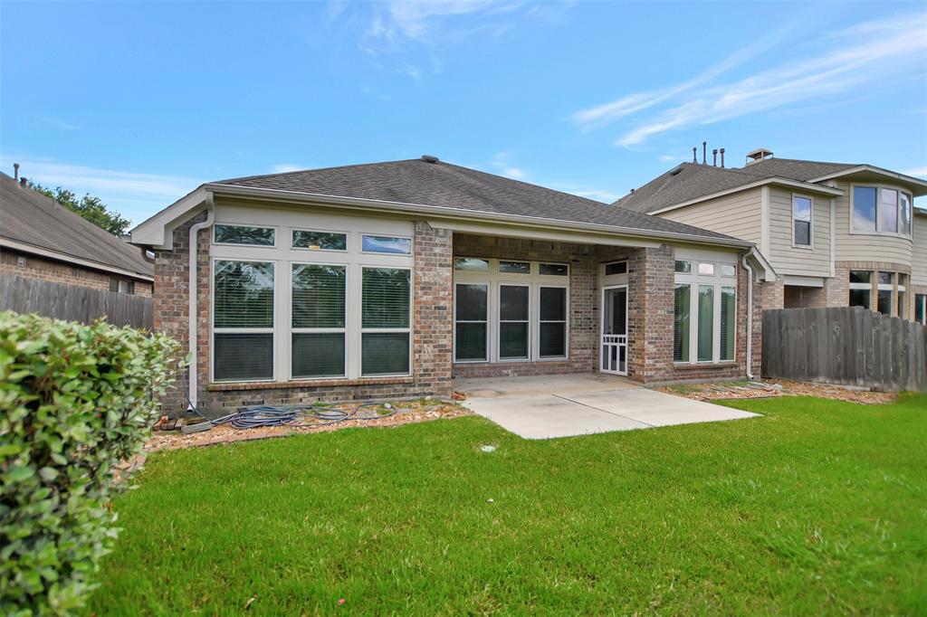 13305 Highland Lake Lane, Pearland, Texas image 35