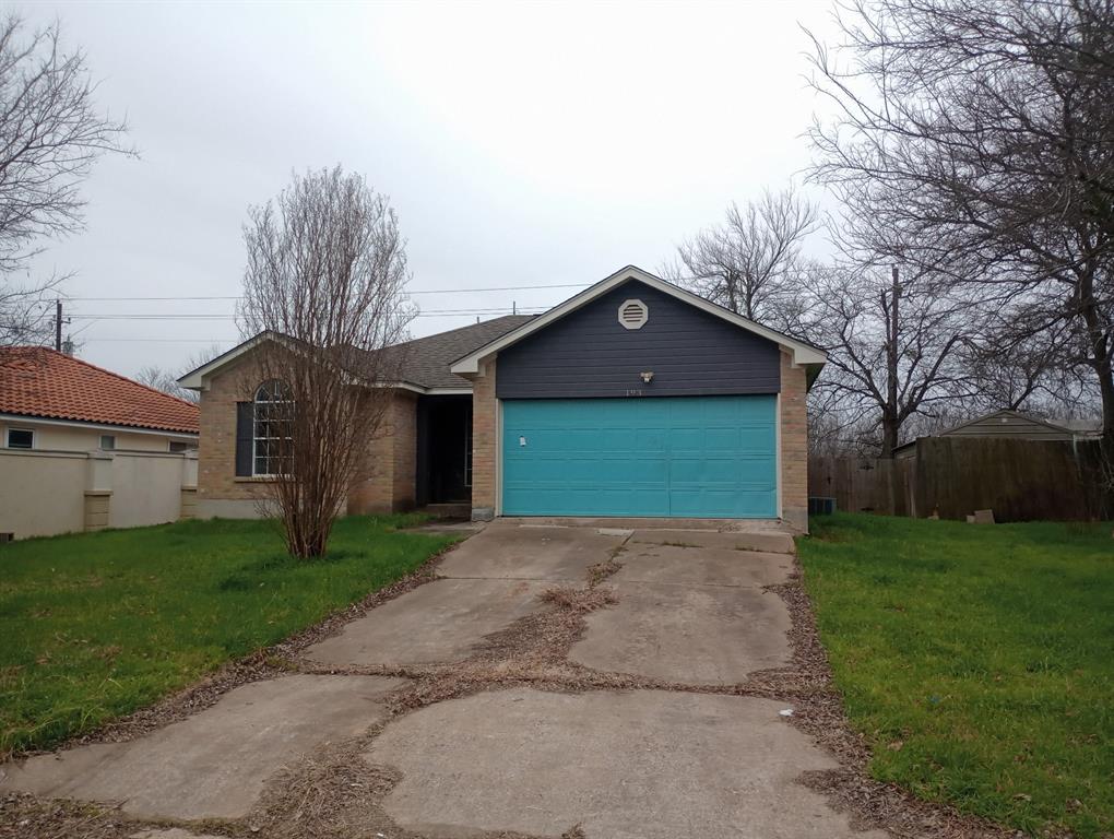193 Oak River Drive, Cedar Creek, Texas image 1