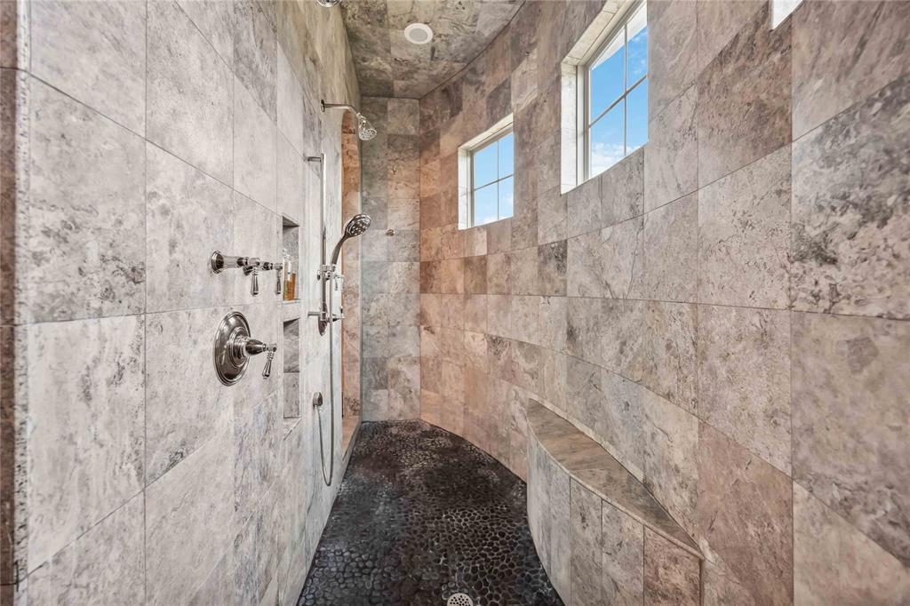 4510 Siandra Creek Court, Spring, Texas image 31