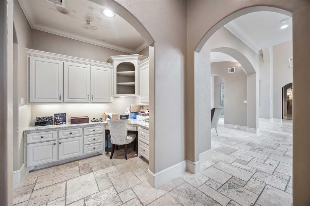 4510 Siandra Creek Court, Spring, Texas image 10
