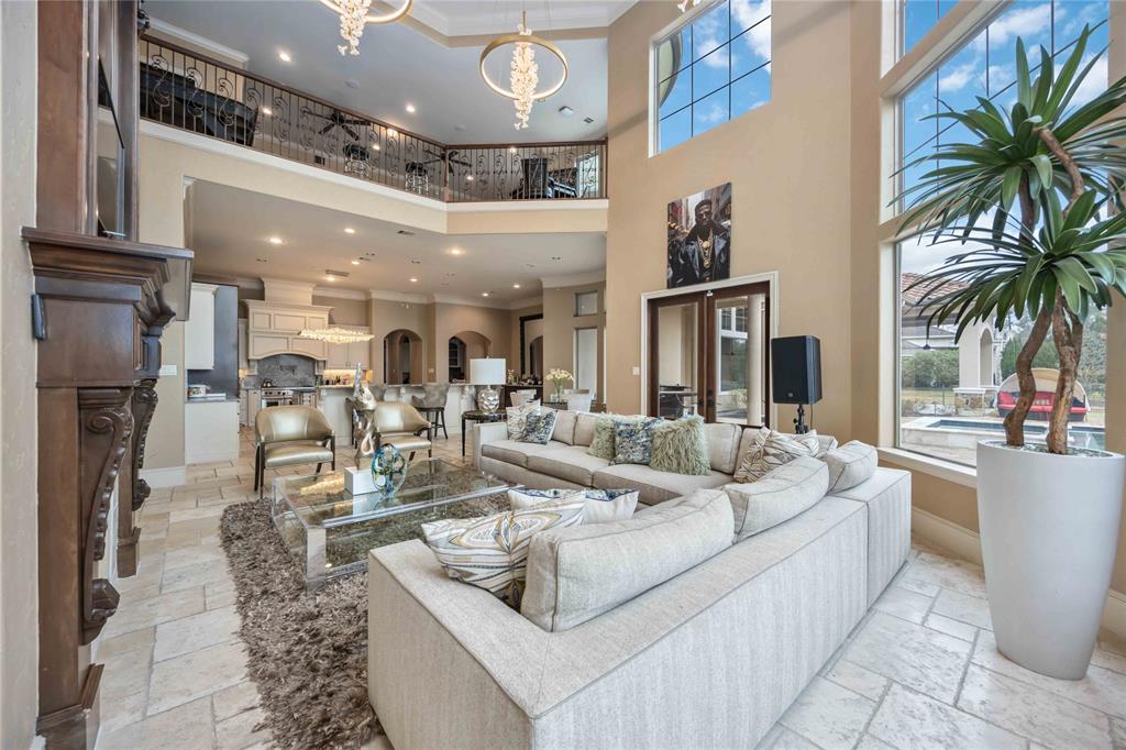 4510 Siandra Creek Court, Spring, Texas image 13