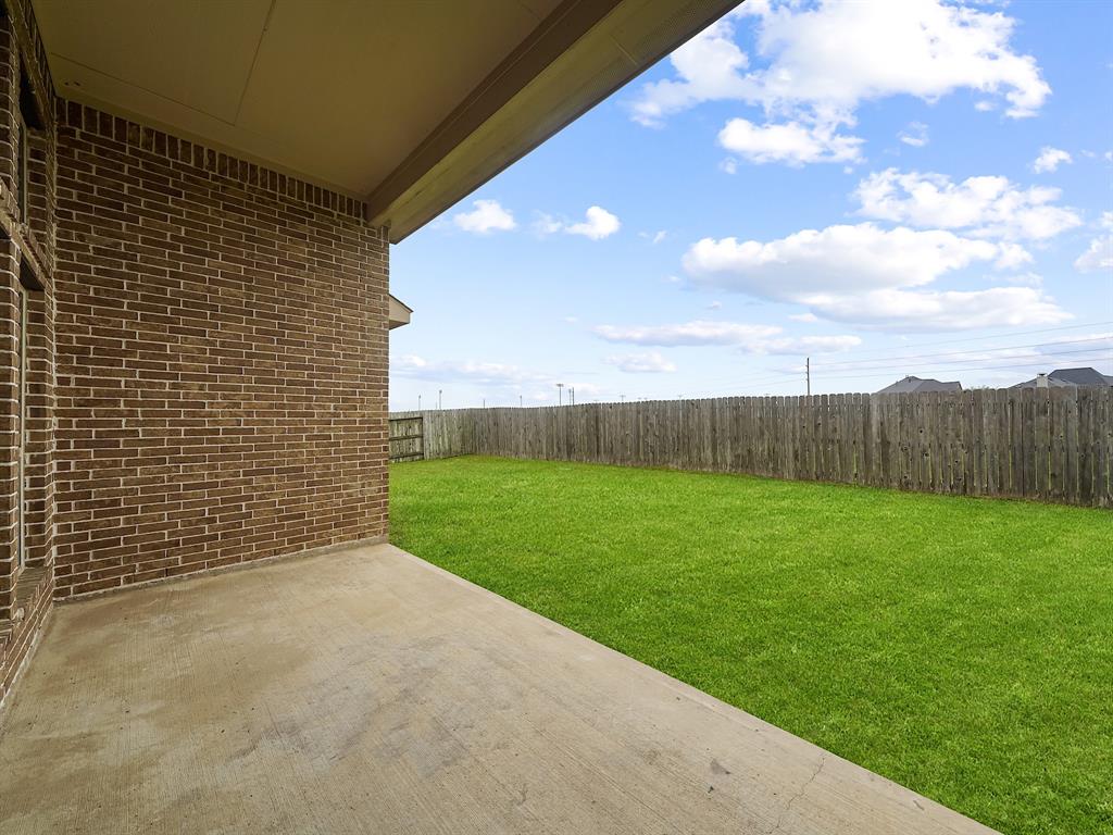 3722 Walker Falls Lane, Fulshear, Texas image 23