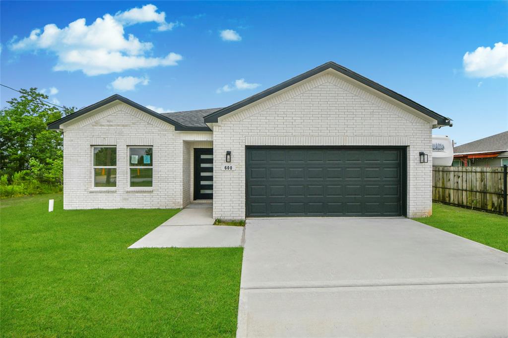 600 Road 5105, Cleveland, Texas image 1