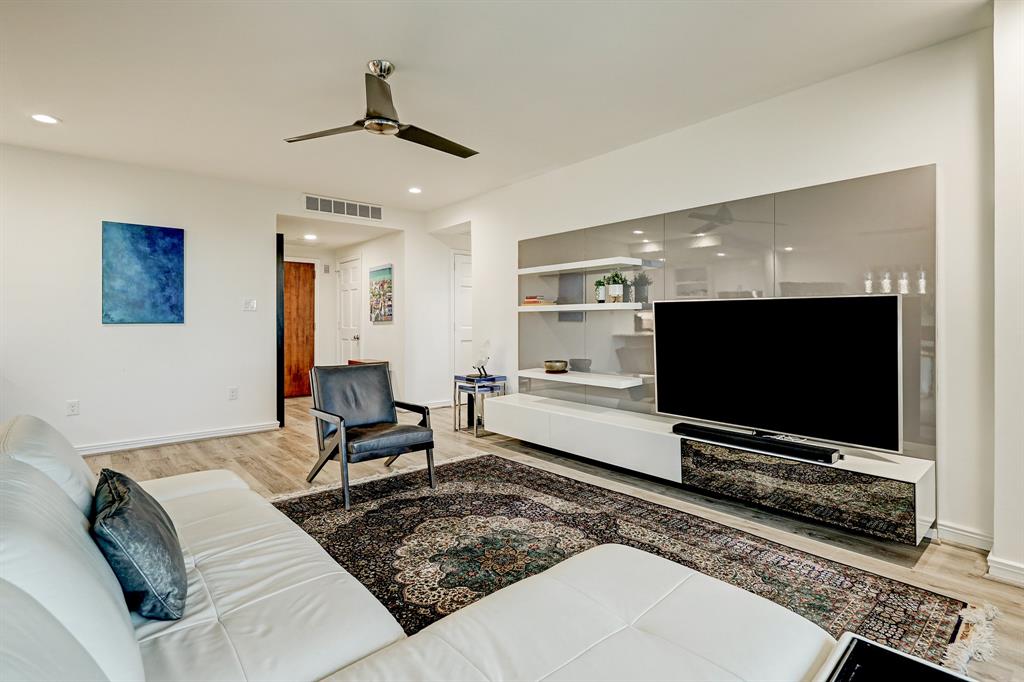 2200 Willowick Road 4E