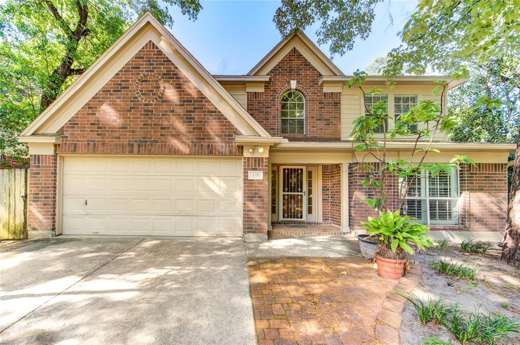 135 N Dreamweaver Circle, The Woodlands, Texas image 1