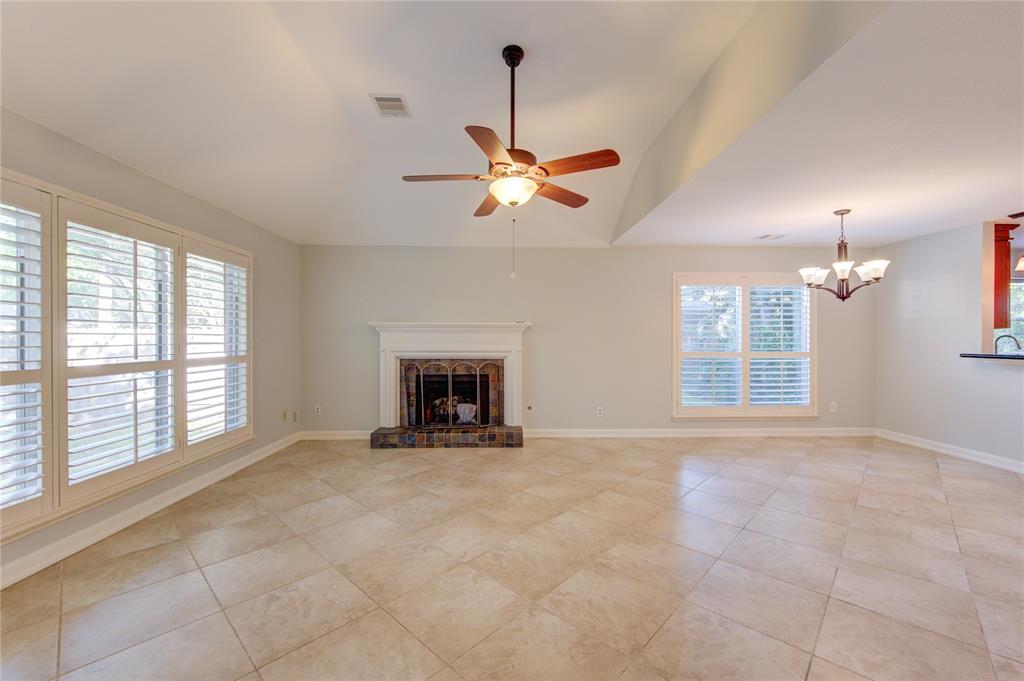 135 N Dreamweaver Circle, The Woodlands, Texas image 13