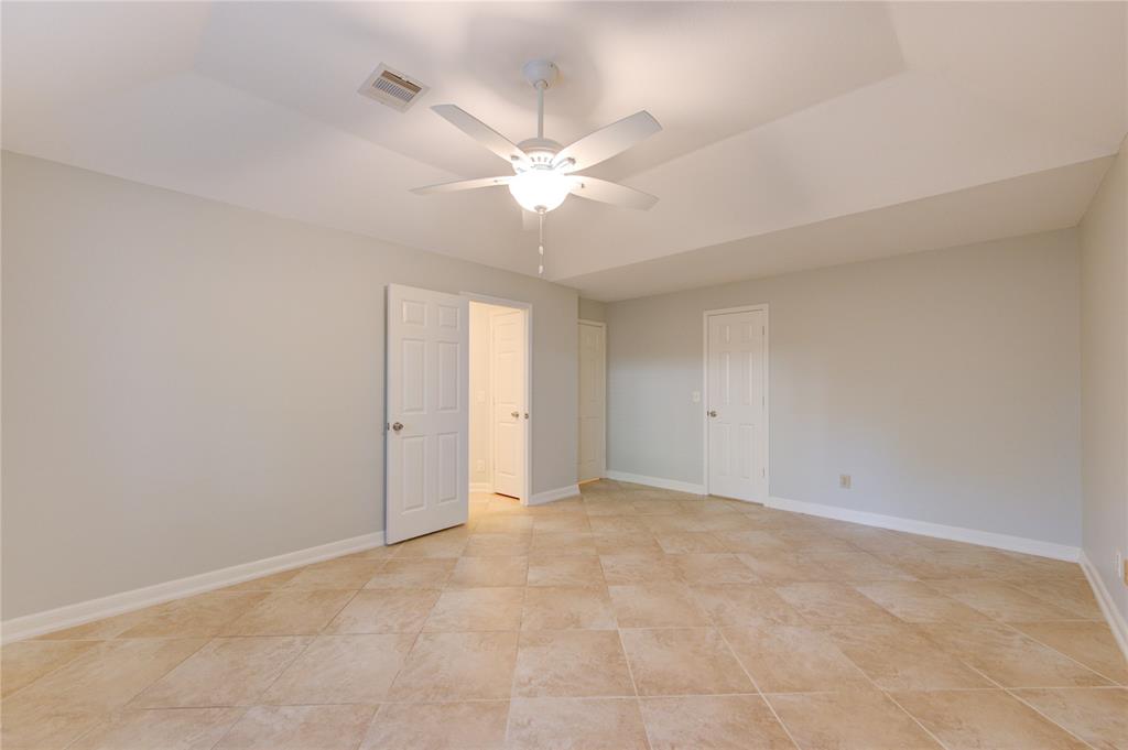 135 N Dreamweaver Circle, The Woodlands, Texas image 16