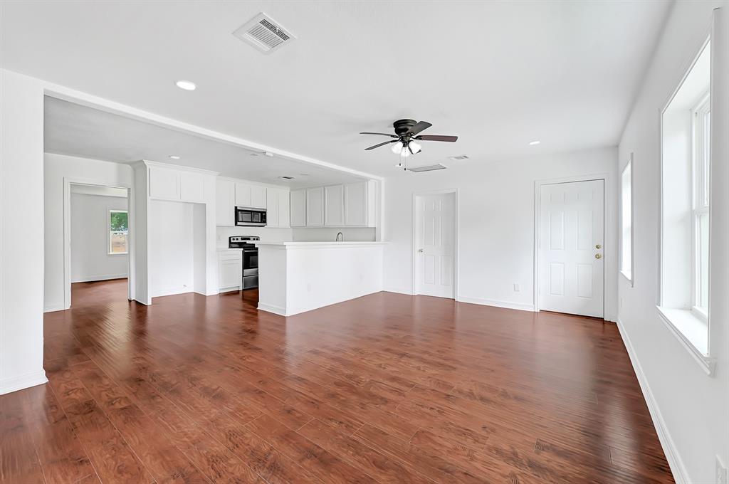 2114 Lone Star Street, Galveston, Texas image 7
