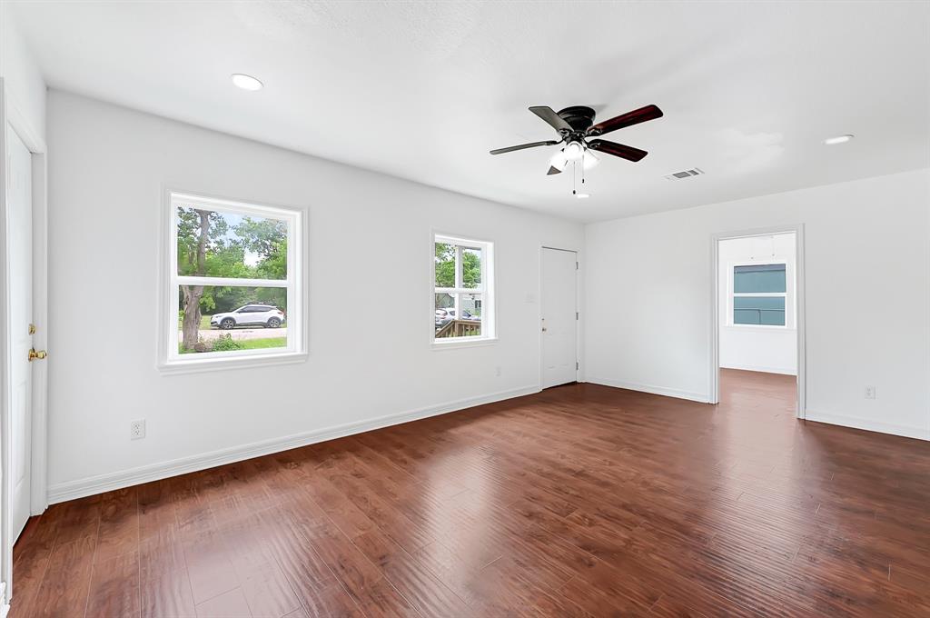 2114 Lone Star Street, Galveston, Texas image 9