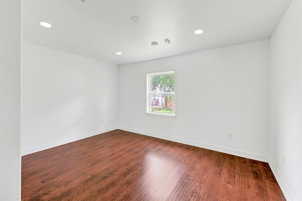 2114 Lone Star Street, Galveston, Texas image 17