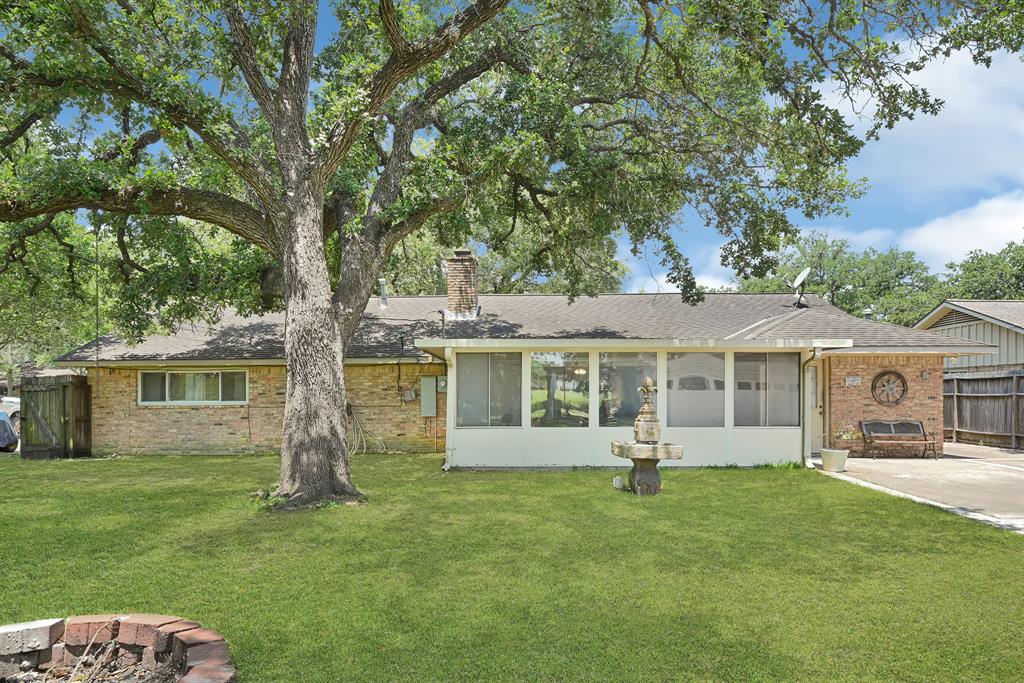 2022 Willow Wisp Drive, Seabrook, Texas image 27