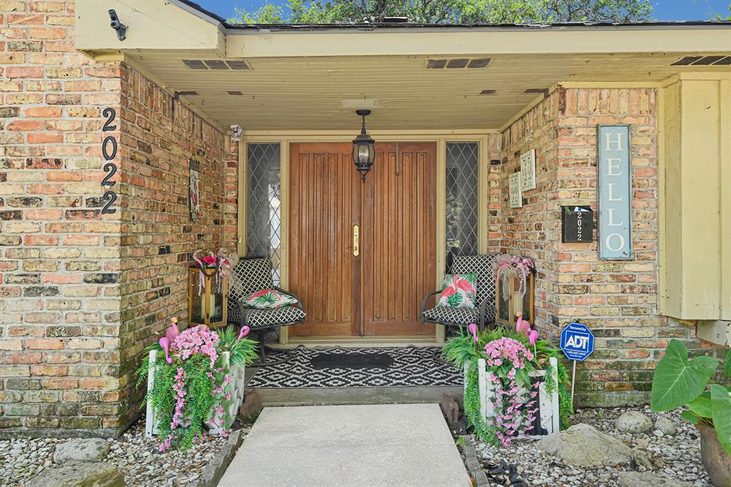 2022 Willow Wisp Drive, Seabrook, Texas image 2