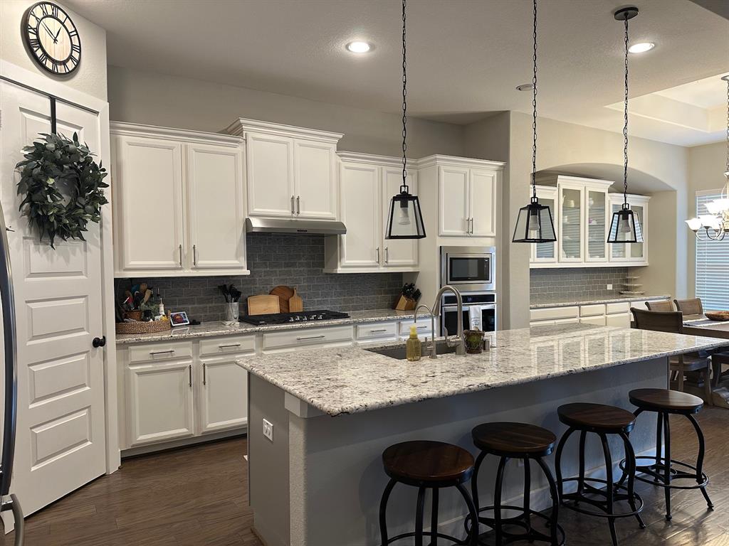 property-search 4 11910 Peonia Lane