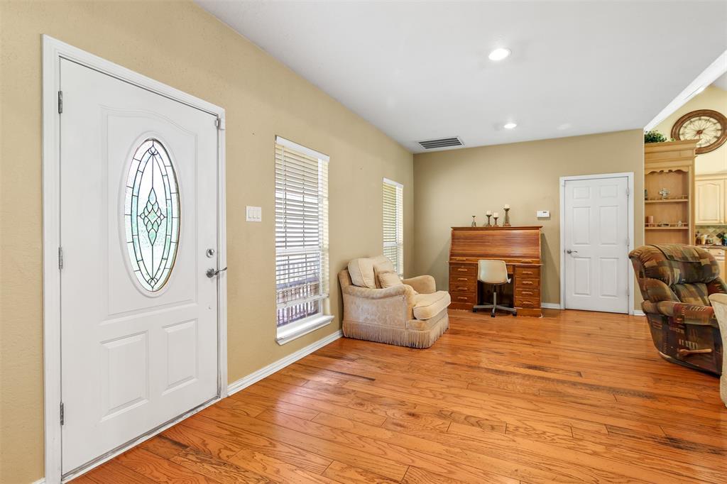 11692 Clark Lane