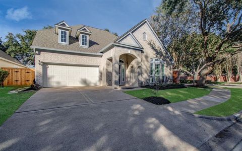 A home in Missouri City