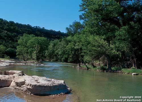 512 Paradise Hills, New Braunfels, Texas image 4