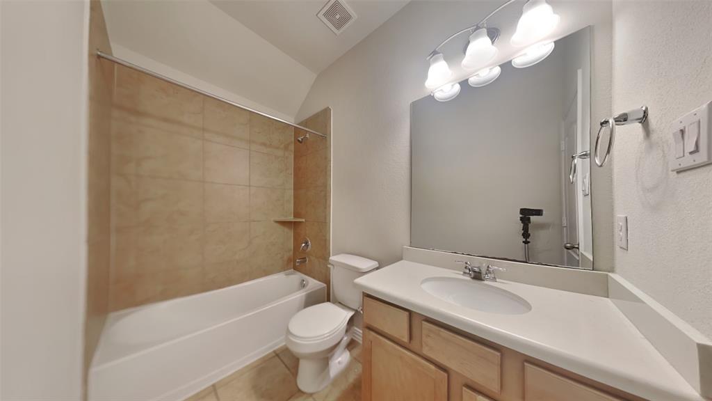 3738 E Vicksburg Estates Drive, Missouri City, Texas image 11