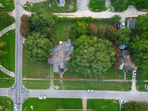 A home in Bay City