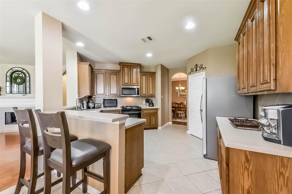 7102 Turtle Manor Drive, Humble, Texas image 11