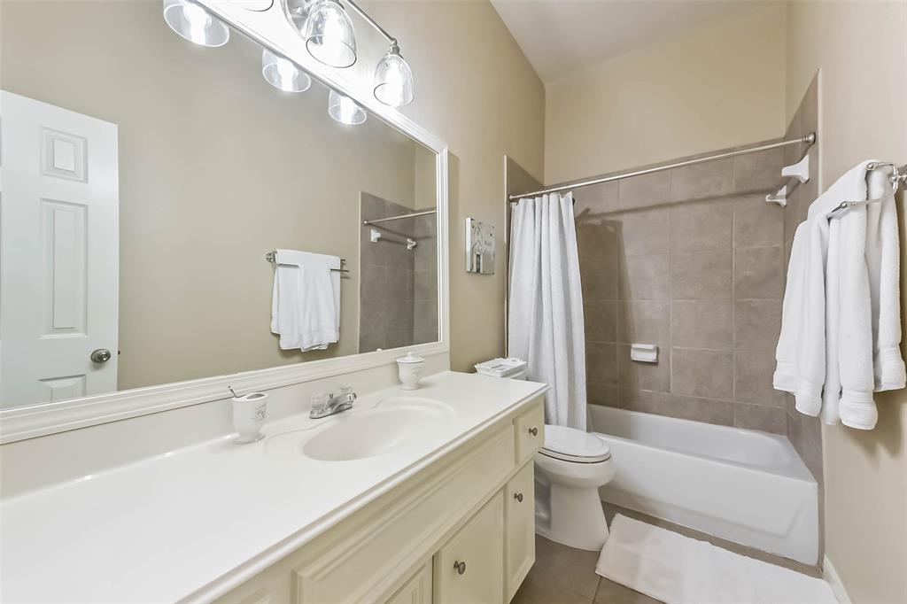 7102 Turtle Manor Drive, Humble, Texas image 27