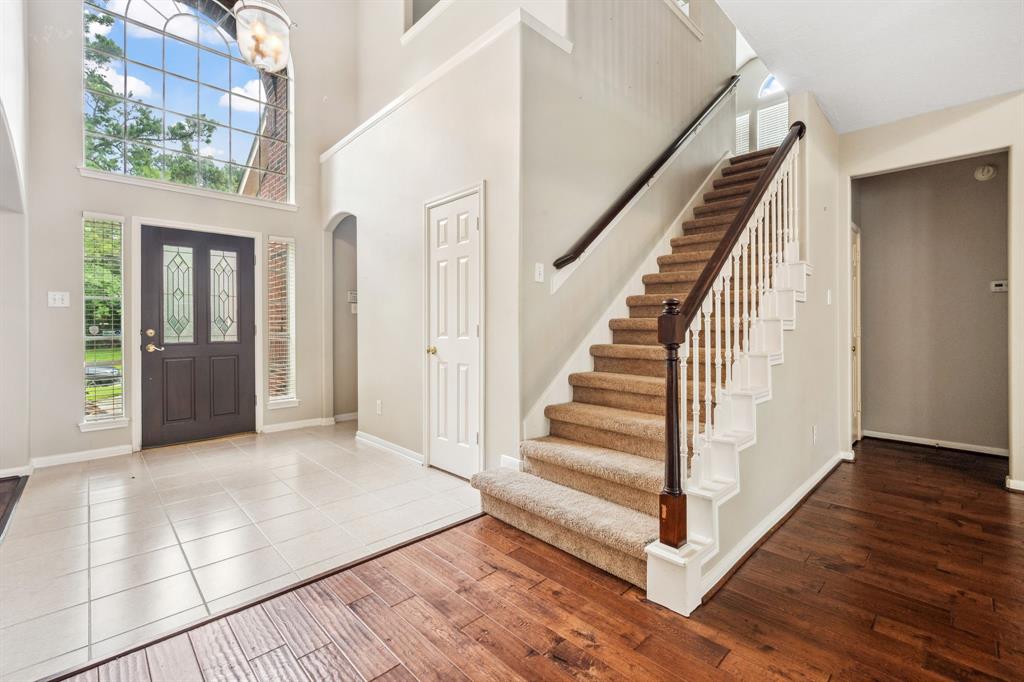 6810 Auburn Oak Trail