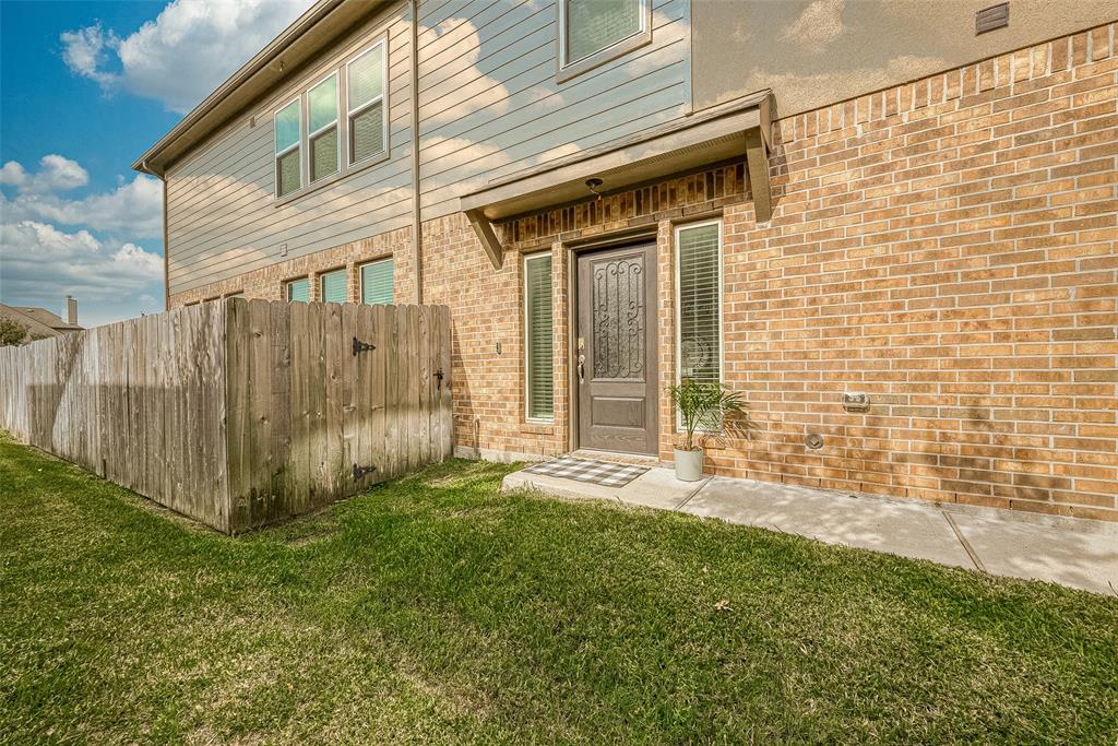 3805 Lancer Circle, Pearland, Texas image 39