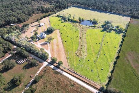 A home in Groveton