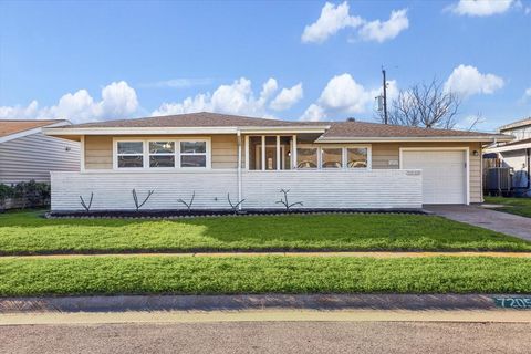 MLS: 14007001