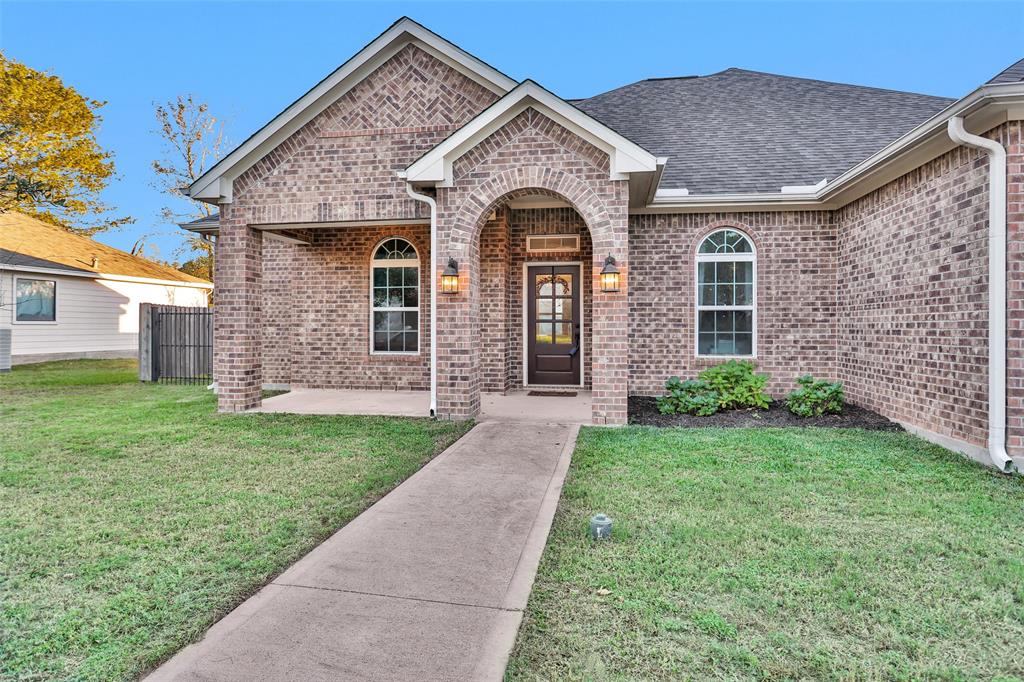 12048 Maverick, Willis, Texas image 3