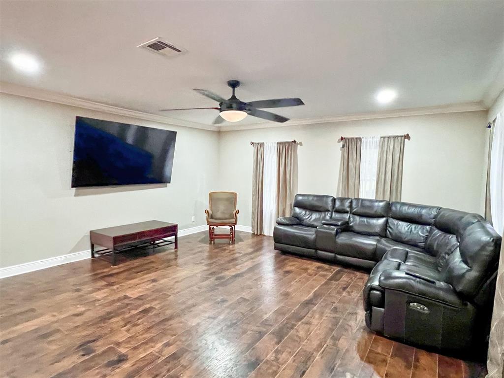 947 1/2 Lake Glen Road, Huffman, Texas image 17