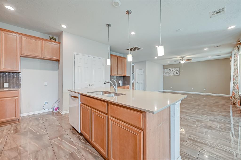 8707 Cimarron Falls Court, Magnolia, Texas image 15
