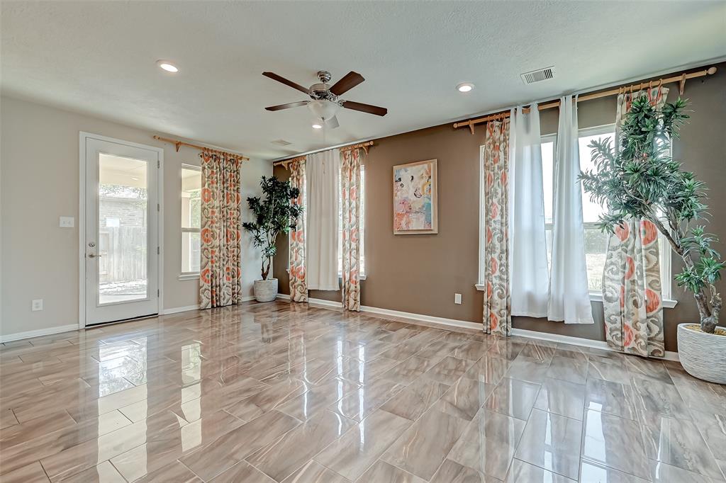 8707 Cimarron Falls Court, Magnolia, Texas image 17