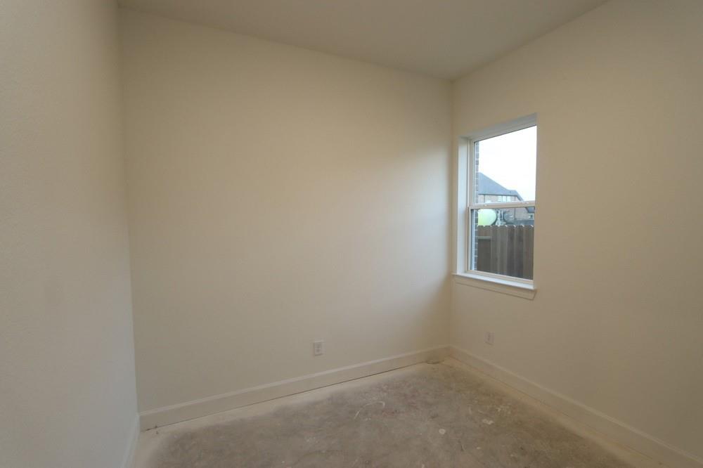 11823 Sawgrass Drive, Mont Belvieu, Texas image 13