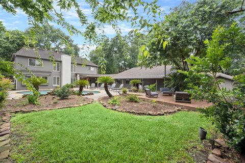 Single Family Residence in Houston TX 14702 Cedar Point Drive 31.jpg