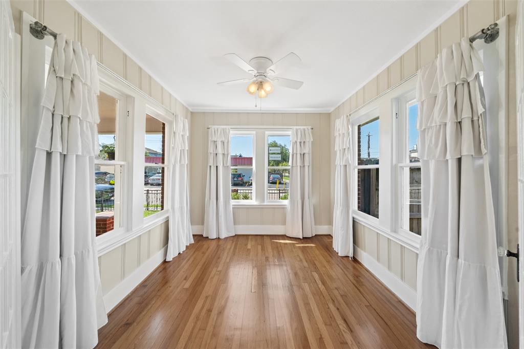 1139 Le Green Street, Houston, Texas image 9