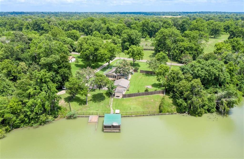 125 Mimosa Point Pt, Livingston, Texas image 4