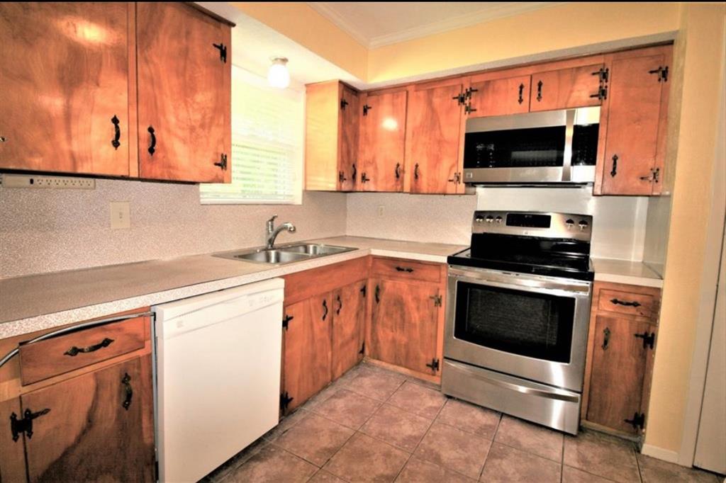 125 Mimosa Point Pt, Livingston, Texas image 6