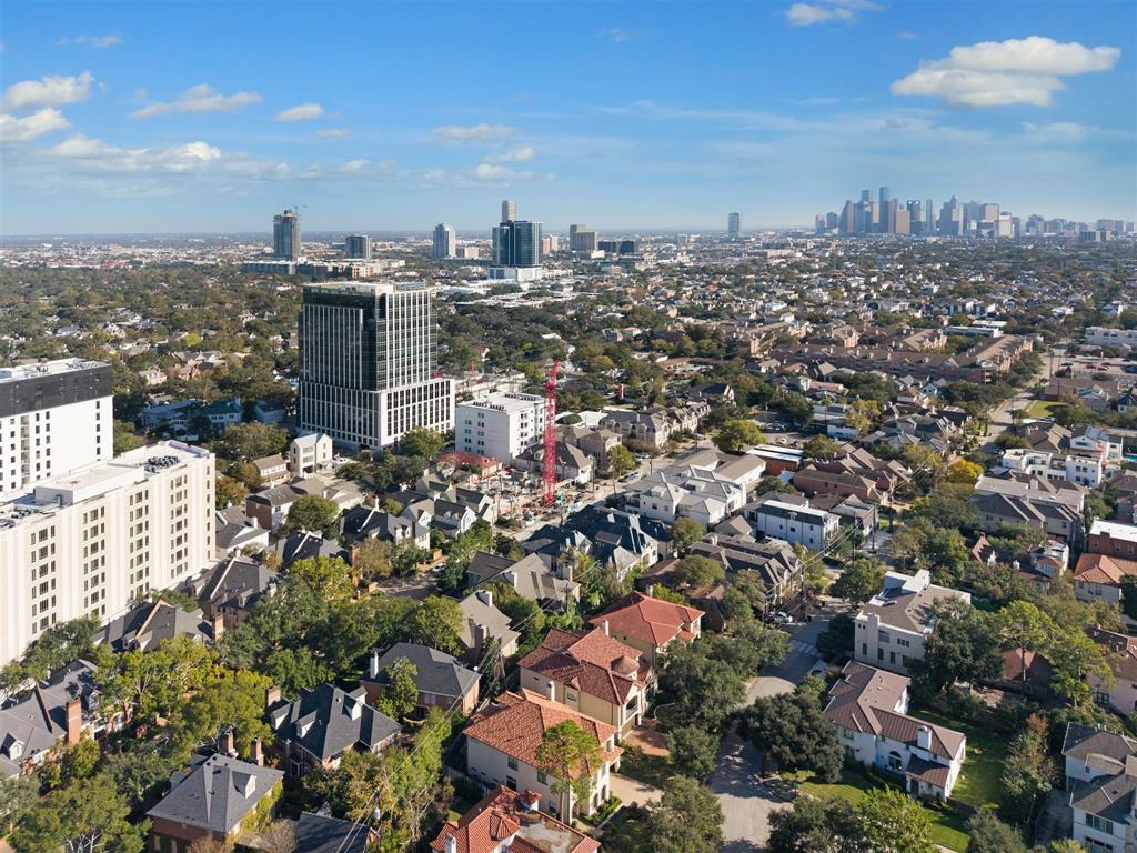 2240 Mimosa Drive #PH-8W, Houston, Texas image 5
