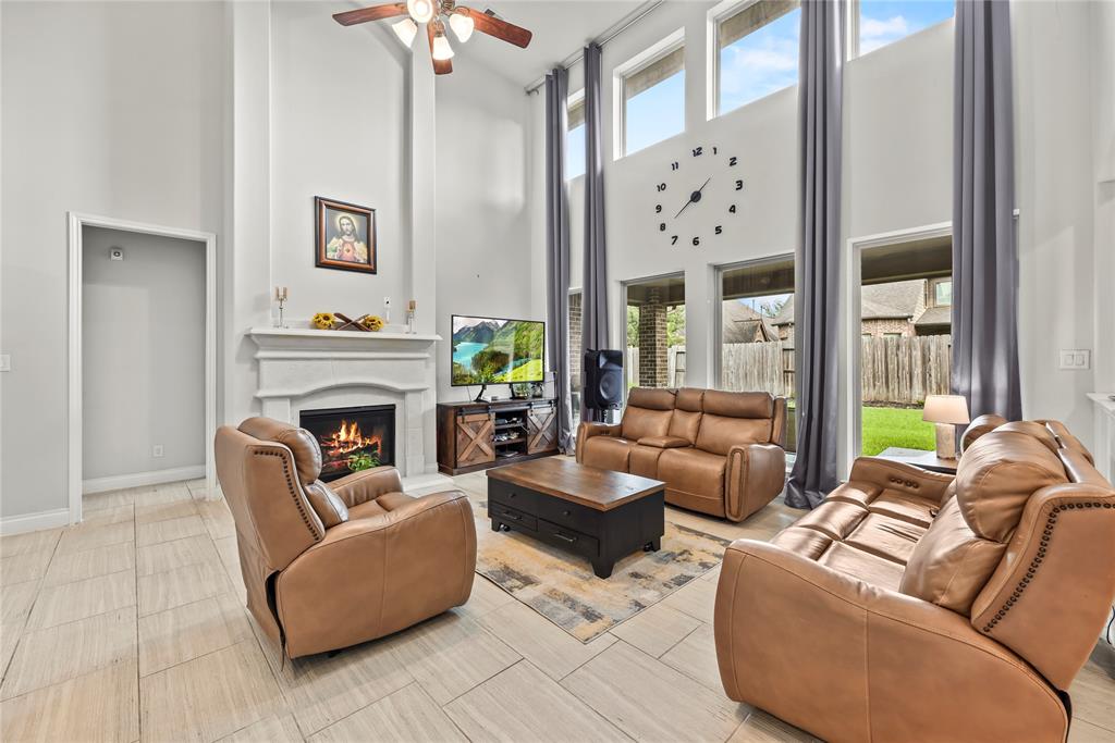 6 Volerran Path Lane, Missouri City, Texas image 7