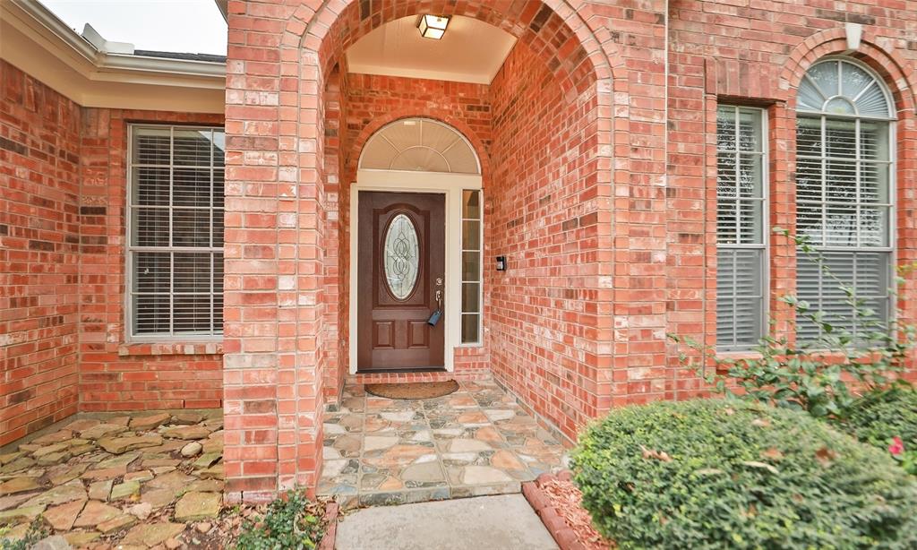 3219 Stratford Manor Drive, Sugar Land, Texas image 3