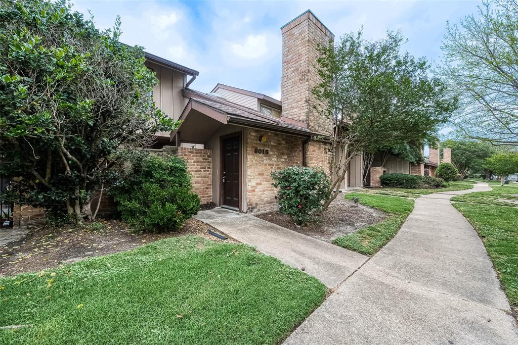 View Houston, TX 77040 townhome