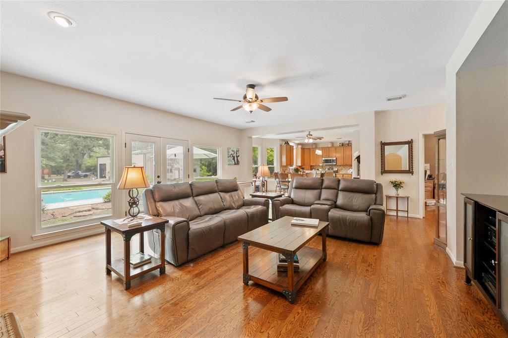 6803 E Treaschwig Road, Spring, Texas image 9