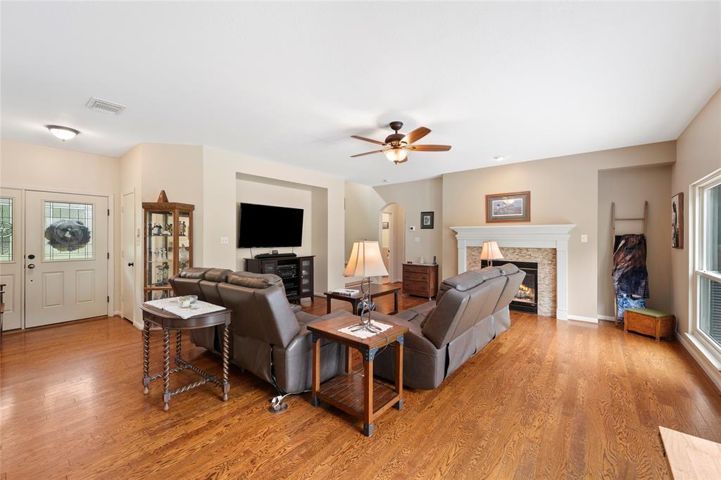 6803 E Treaschwig Road, Spring, Texas image 12