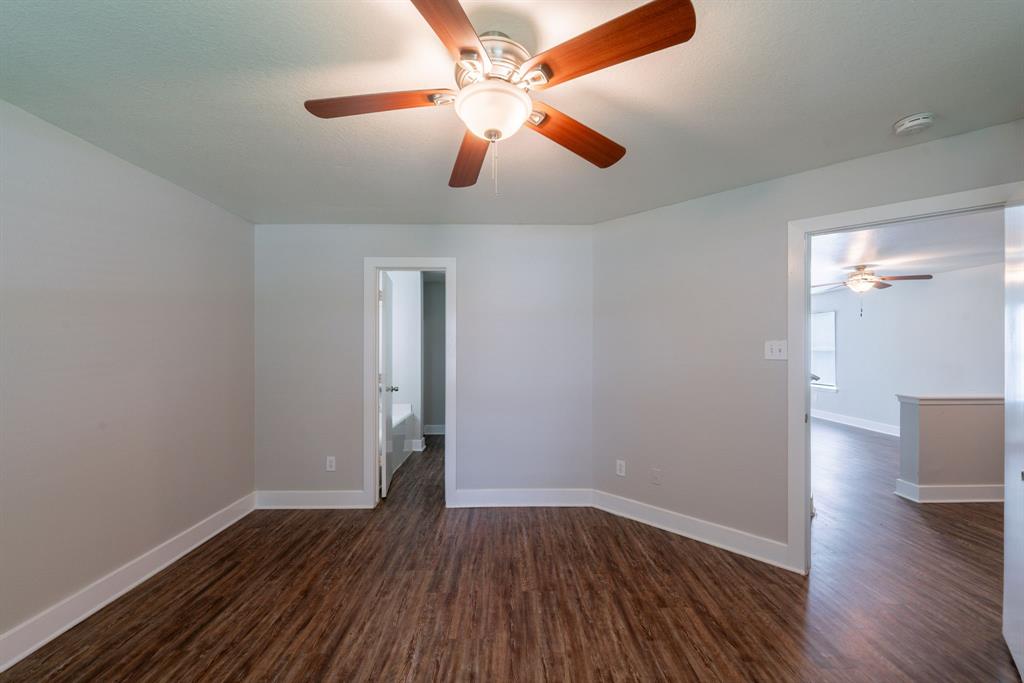 447 Vane Way, Crosby, Texas image 12